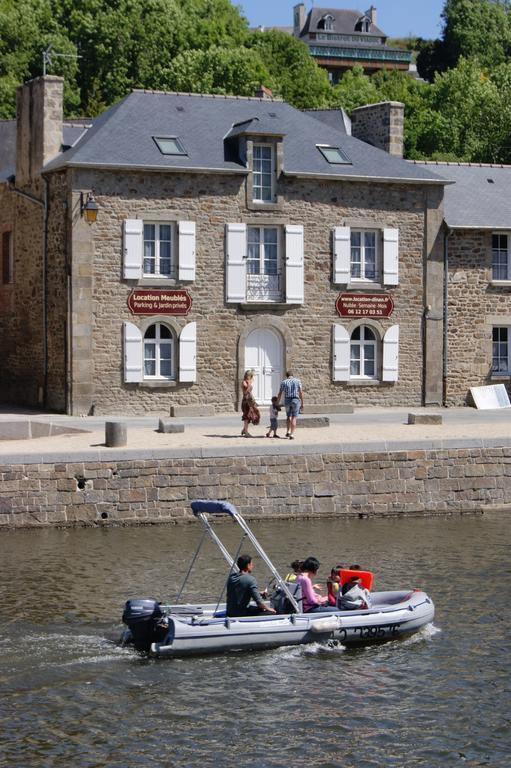 Au Fil De L'Eau - Le Bord De Rance Apartment ดีน็อง ภายนอก รูปภาพ